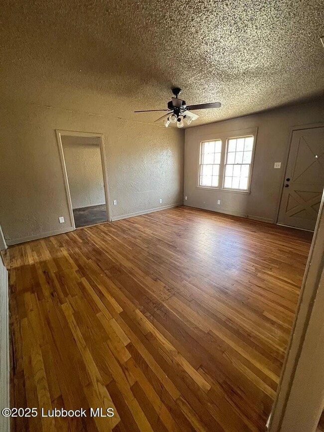2711 36th St in Lubbock, TX - Building Photo - Building Photo