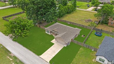 412 Stadium Ln in Van, TX - Building Photo - Building Photo