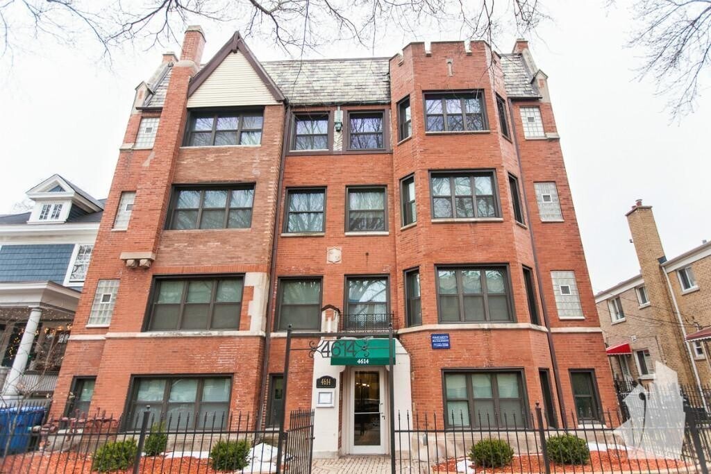 4610 N Paulina St, Unit 4614-412 in Chicago, IL - Foto de edificio