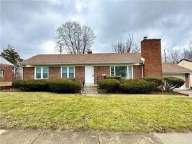 624 Ruth Ave in Dayton, OH - Building Photo