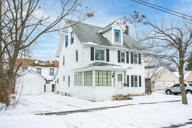 property at 26 Brockway Pl