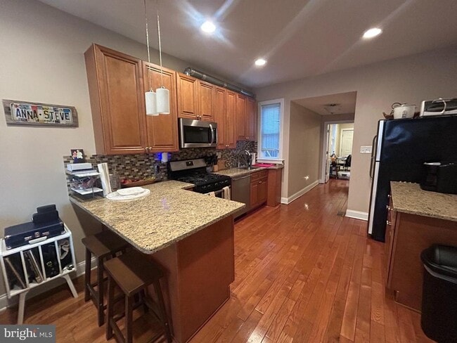 property at 530 N 15th St