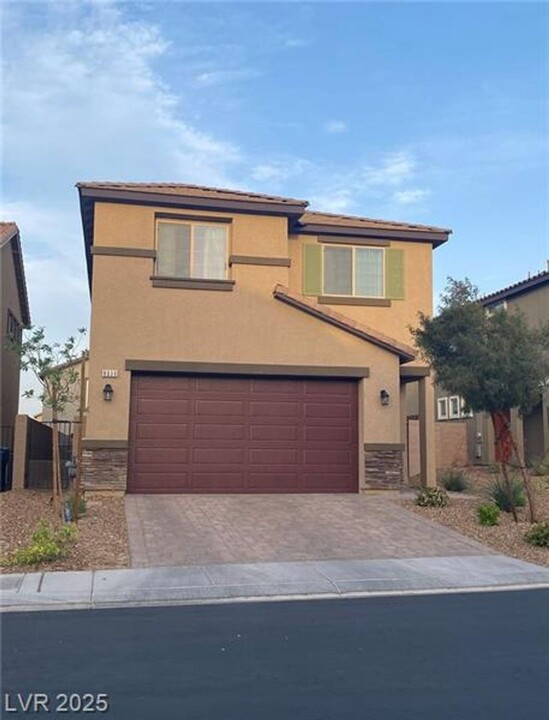 9338 Fire Rose St in Las Vegas, NV - Building Photo