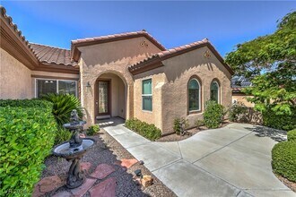 2147 Bannerwood St in Henderson, NV - Building Photo - Building Photo