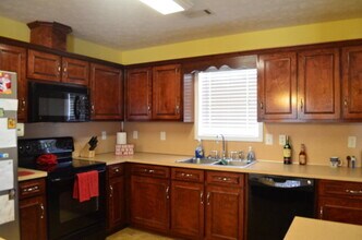 4 White Pine Way in Phenix City, AL - Building Photo - Building Photo