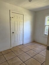 5976 SE 115th St in Belleview, FL - Building Photo - Building Photo