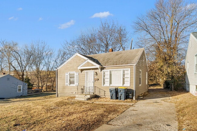 property at 7412 Bellefontaine Ave