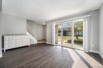 8691 Kennedy Cir N in Warren, MI - Building Photo - Building Photo