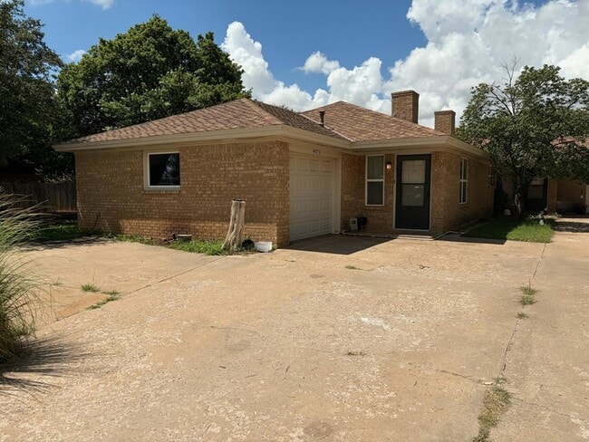 property at 4417 75th Dr