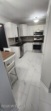 101 Hyacinth Ln in Freehold, NJ - Building Photo - Building Photo