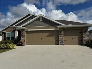 8680 Pavia St in Fort Pierce, FL - Building Photo - Building Photo