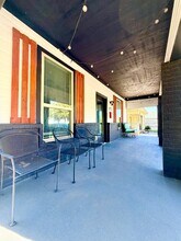 1808 NW 8th St in Oklahoma City, OK - Foto de edificio - Building Photo