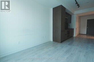 425 Front St E in Toronto, ON - Building Photo - Building Photo