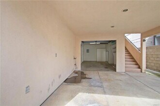 416 Larkspur Ave in Newport Beach, CA - Building Photo - Building Photo