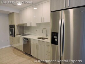 10 Soden St, Unit 103 in Cambridge, MA - Foto de edificio - Building Photo