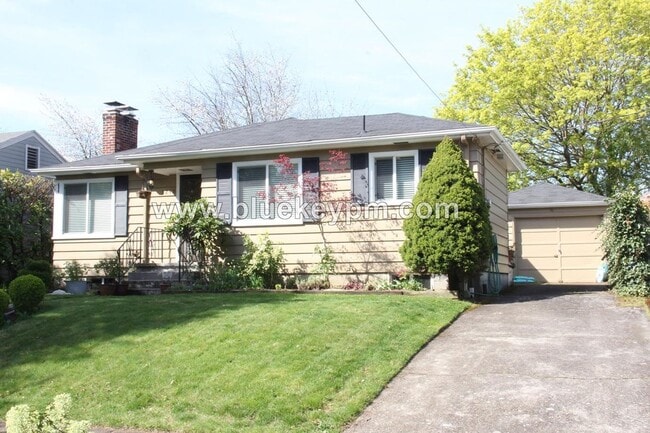 3245 NE 85th Ave in Portland, OR - Building Photo - Building Photo