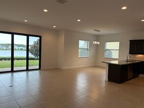 249 SE Fascino Cir in Port St. Lucie, FL - Building Photo - Building Photo