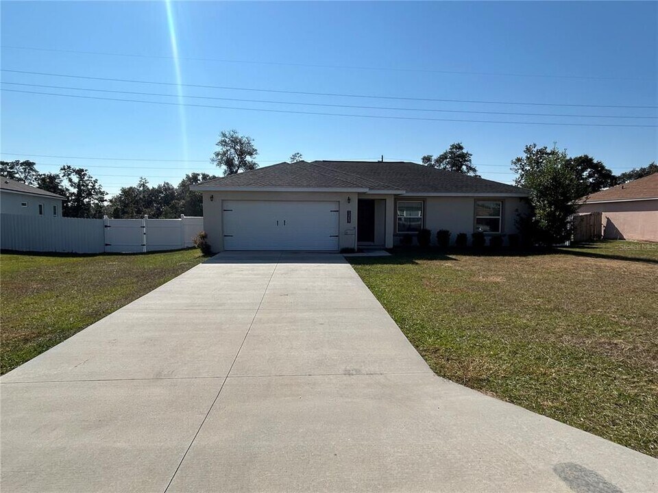 13257 SW 29th Cir in Ocala, FL - Building Photo