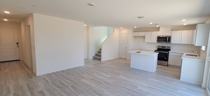 7000 Lone Sycamore St in Roseville, CA - Building Photo - Building Photo