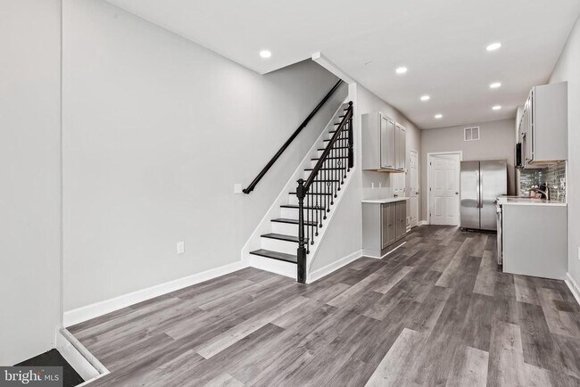 2638 E Monument St in Baltimore, MD - Building Photo - Building Photo