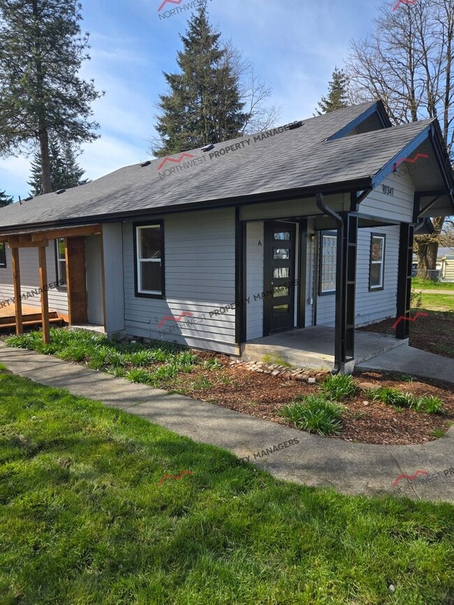 10341 184th Ave SW in Rochester, WA - Foto de edificio - Building Photo