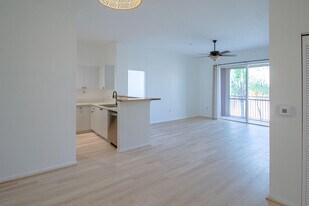11730 St Andrews Place in Wellington, FL - Building Photo