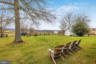 38768 Fry Farm Rd in Lovettsville, VA - Building Photo - Building Photo