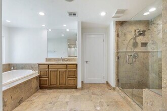 4410 Park Jazmin in Calabasas, CA - Building Photo - Building Photo