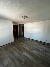 1211 Reynolds Ave in Kansas City, KS - Building Photo - Building Photo