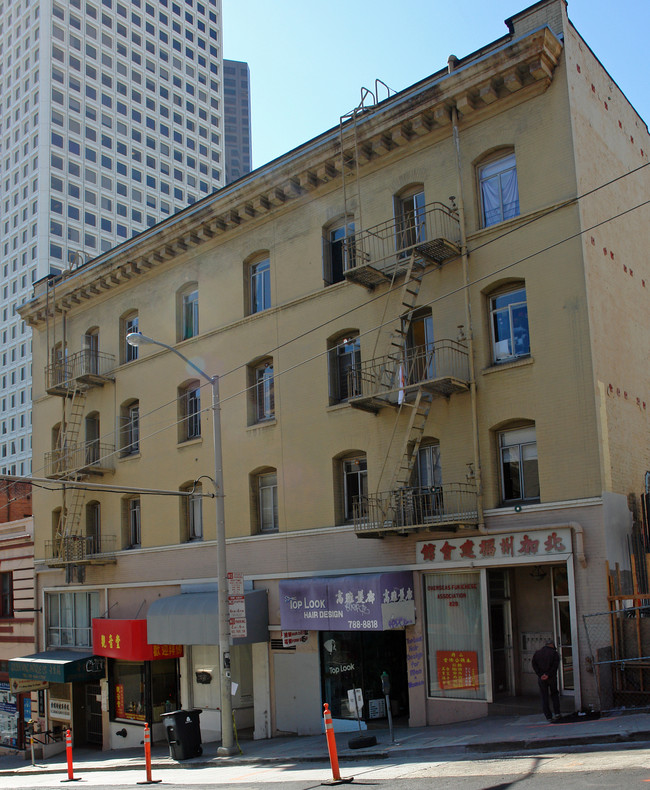 819-831 Sacramento in San Francisco, CA - Building Photo - Building Photo