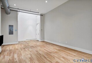 105 E Broad St in Richmond, VA - Building Photo - Building Photo