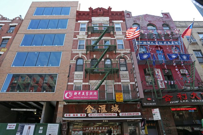 18 Mott St in New York, NY - Building Photo - Building Photo