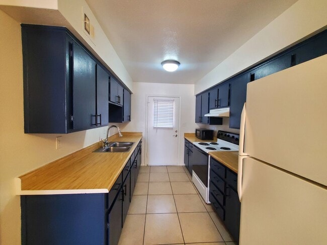 property at 4533 E Contessa St