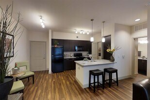 4604 Cypresswood Dr in Spring, TX - Building Photo