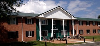 College Commons Apartments