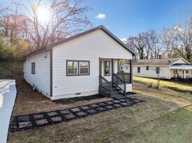 125 Roosevelt St in Cartersville, GA - Building Photo