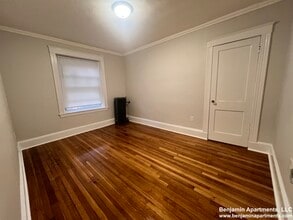 1629 Commonwealth Ave, Unit 3 in Boston, MA - Foto de edificio - Building Photo