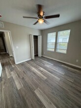 5134 Dodge Rd in Jacksonville, FL - Foto de edificio - Building Photo