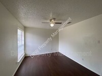 500 E Denton Dr photo'