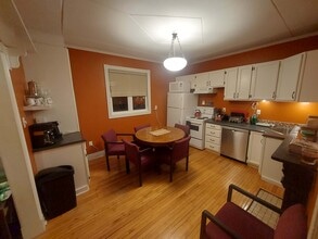 17 Walshs Sq in St John's, NL - Building Photo - Building Photo