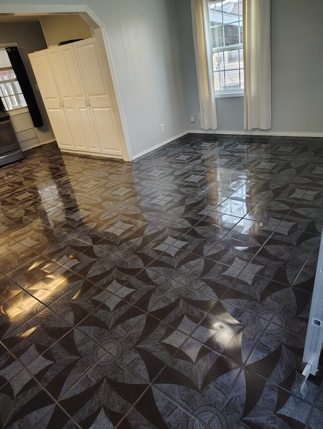 1651 N Gow St, Unit 1651 in Wichita, KS - Building Photo - Building Photo