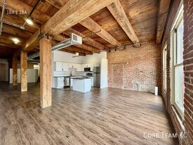 204 Walnut St in Kansas City, MO - Building Photo