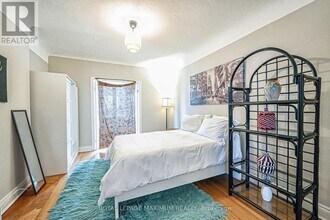 263 Brock Ave in Toronto, ON - Building Photo - Building Photo