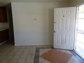 1115 Holly Ave in Olivehurst, CA - Building Photo - Building Photo