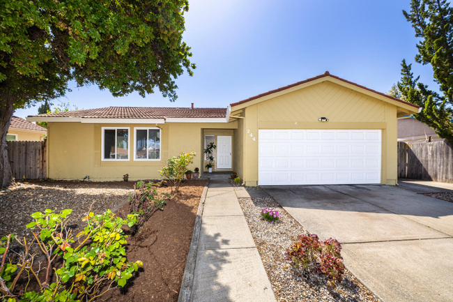 244 Pepperwood St