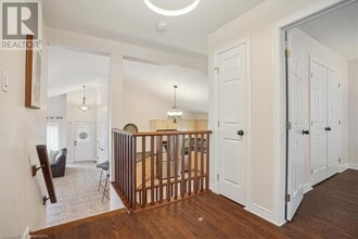 32 Sonoma Ln in Stoney Creek, ON - Building Photo - Building Photo