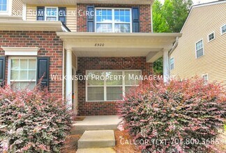 8500 Summer Glen Cir in Charlotte, NC - Building Photo - Building Photo