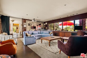 6310 Tompkins Way in Culver City, CA - Building Photo - Building Photo