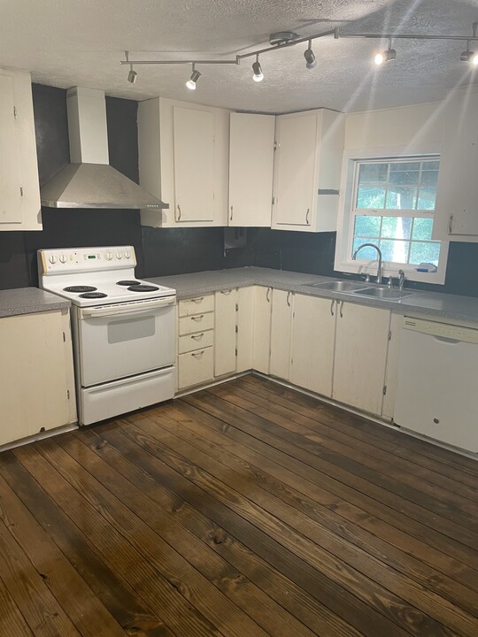 2616 John Rankin Hwy in Fulton, MS - Building Photo