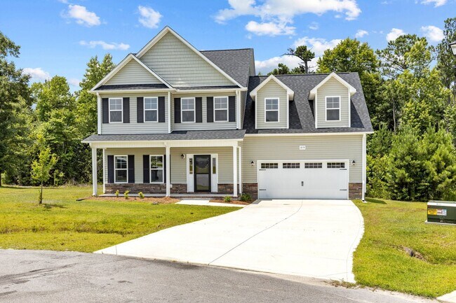 215 Purple Martin Dr in Hubert, NC - Building Photo - Building Photo